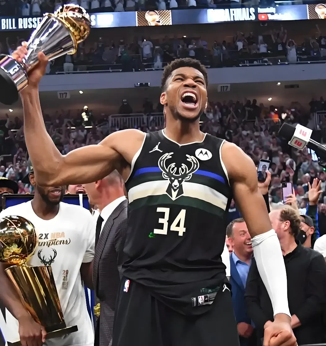 关于字母哥重返赛场，重要助攻首场状态出色，巴塞罗那观众沸腾！上演精彩一战的信息